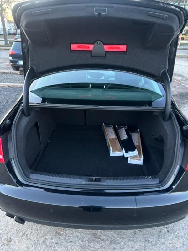 Gebraucht Audi A4 160 PS (117 kW) 2009 Schwarz Limousine