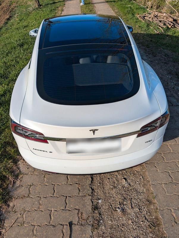 Usata Tesla Model S 244 kW (332 CV) 2016 Bianco Utilitaria