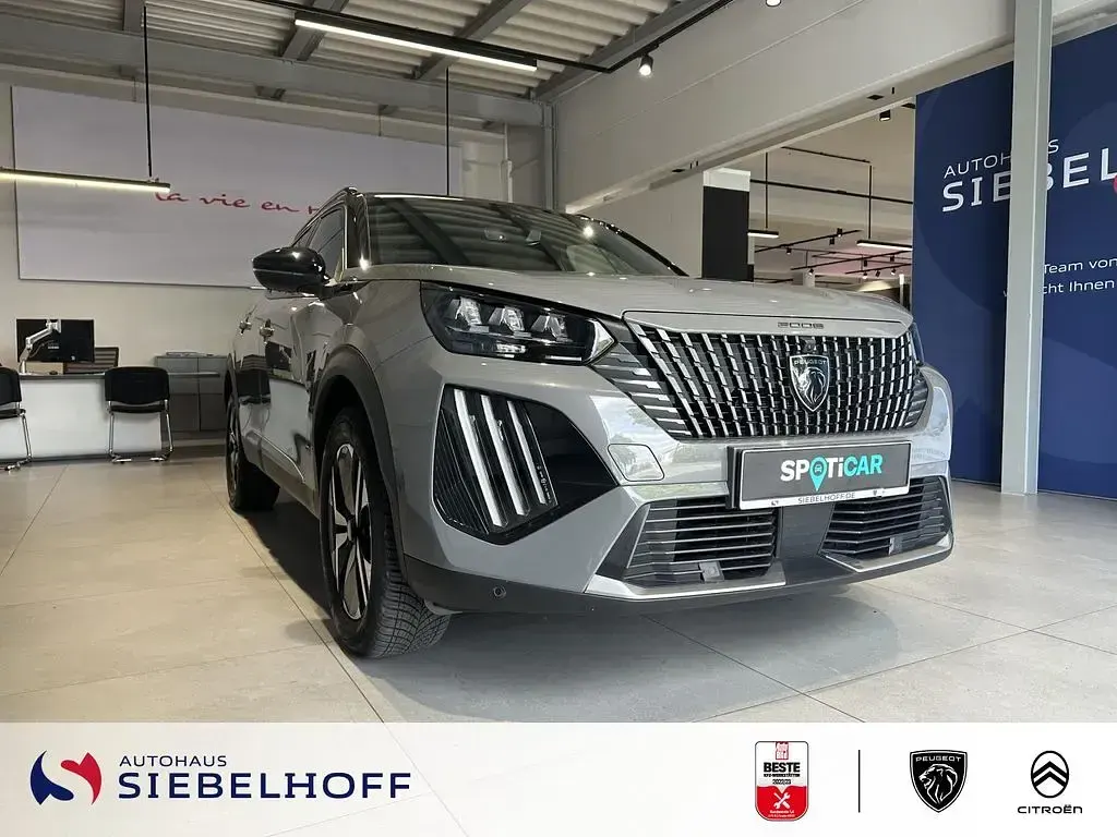 Gebraucht Peugeot 2008 GT 131 PS (96 kW) 2024 Grau SUV