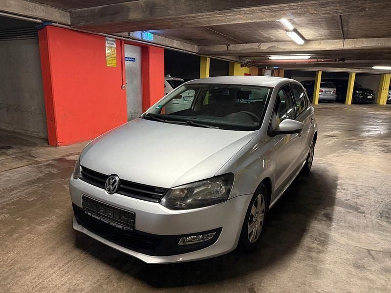 Gebraucht VW Polo Trendline 69 PS (50 kW) 2010 Silber Kleinwagen
