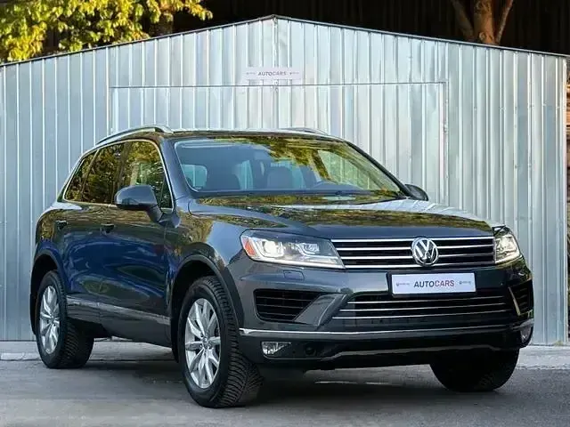 Gebraucht VW Touareg 280 PS (205 kW) 2016 Grau SUV