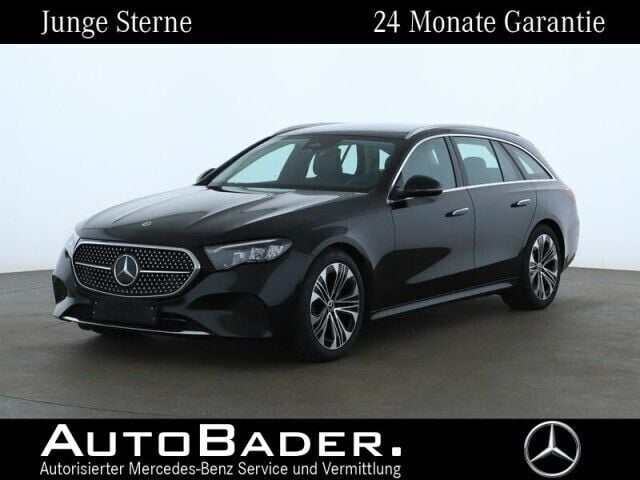 Schwarz Gebraucht 2023 Mercedes E220 Kombi | 44.985 € (Superpreis) - Bild 1/4