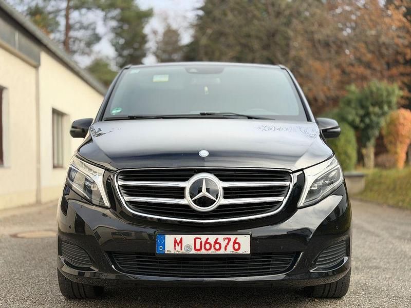 Gebraucht Mercedes V220 190 PS (139 kW) 2016 Schwarz Van / Kleinbus