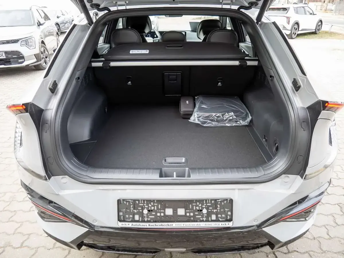 Neu Kia EV6 GT-Line 239 kW (325 PS) 2026 Grau SUV