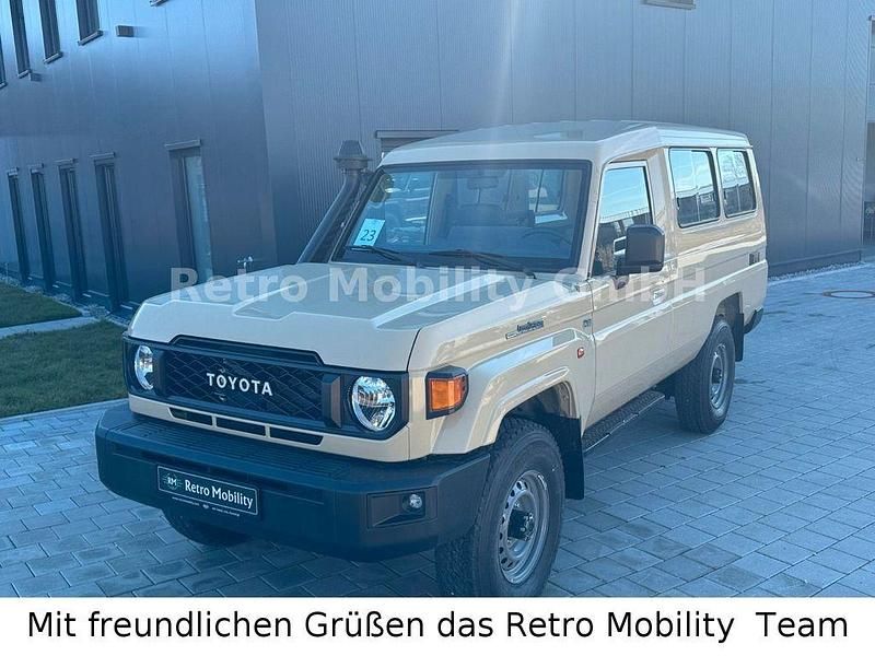 Neu Toyota Land Cruiser 228 PS (167 kW) 2025 Beige SUV