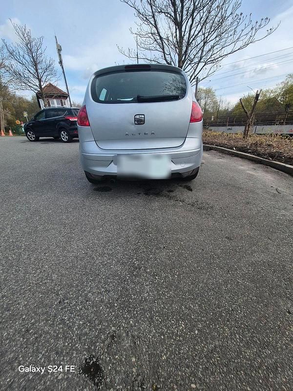 Gebraucht Seat Altea 102 PS (75 kW) 2008 Grau Kleinwagen