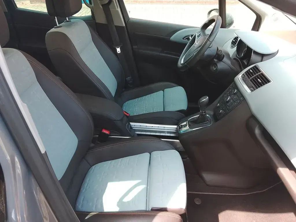 Gebraucht Opel Meriva 140 PS (102 kW) 2013 Grau Van / Kleinbus