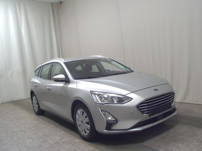Gebraucht Ford Focus Titanium 125 PS (91 kW) 2019 Polarsilber metallic Kombi