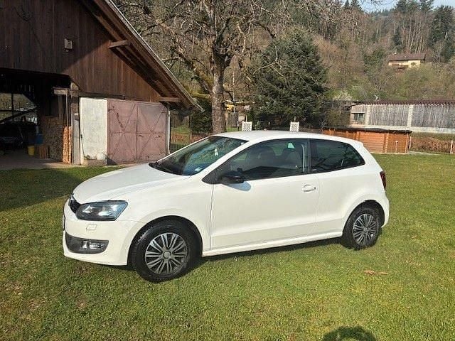 Gebraucht VW Polo Style 69 PS (50 kW) 2011 Weiß Kleinwagen