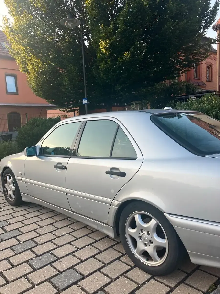 Gebraucht Mercedes C280 197 PS (144 kW) 1998 Silber Limousine