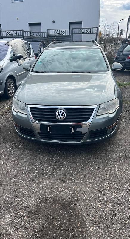 Gebraucht VW Passat 2005 Grün Kombi