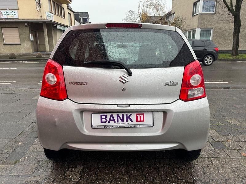 Gebraucht Suzuki Alto 68 PS (50 kW) 2011 Grau Kleinwagen