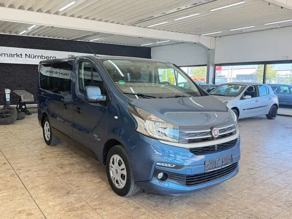 Gebraucht Fiat Talento 125 PS (91 kW) 2017 Blau Van / Kleinbus