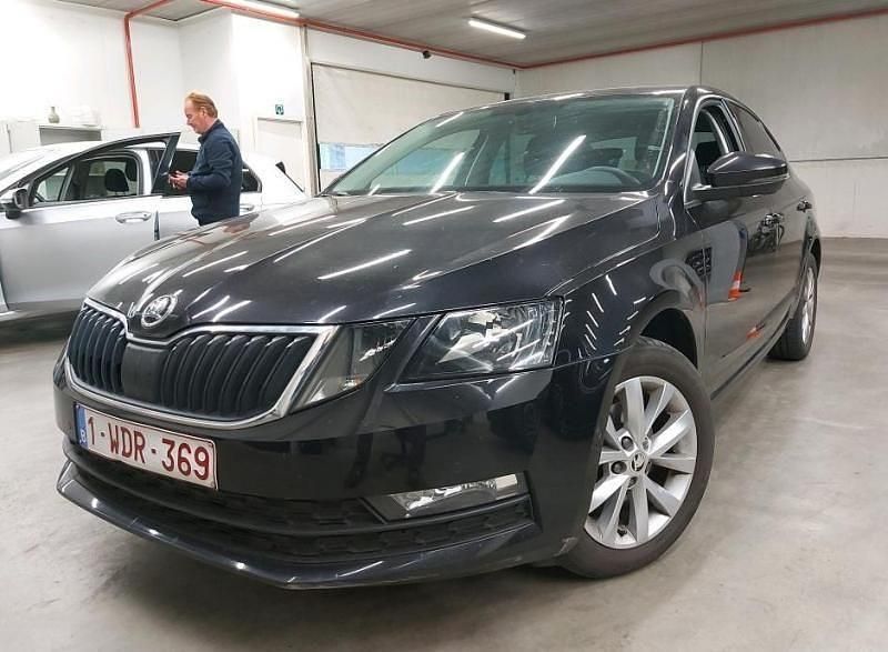 Schwarz Gebraucht 2019 Skoda Octavia Limousine | 13.068 € (Superpreis) - Bild 1/4