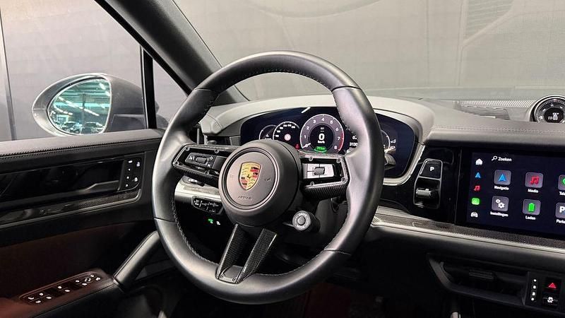 Second-hand Porsche Cayenne 470 CP (345 kW) 2024 Gri SUV