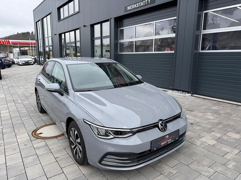 Gebraucht VW Golf VII Active 150 PS (110 kW) 2021 Grau Kleinwagen