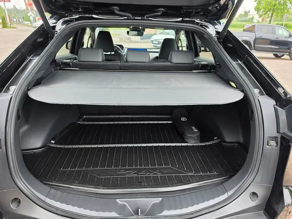 Gebraucht Toyota bZ4X Basis 150 kW (204 PS) 2022 Onyxschwarz SUV