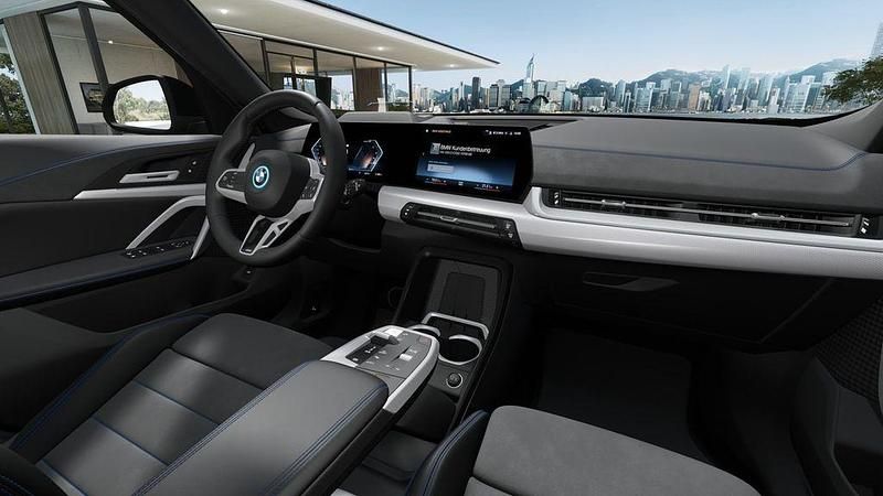 Gebraucht BMW iX1 M Sport 230 kW (313 PS) 2026 Schwarz SUV