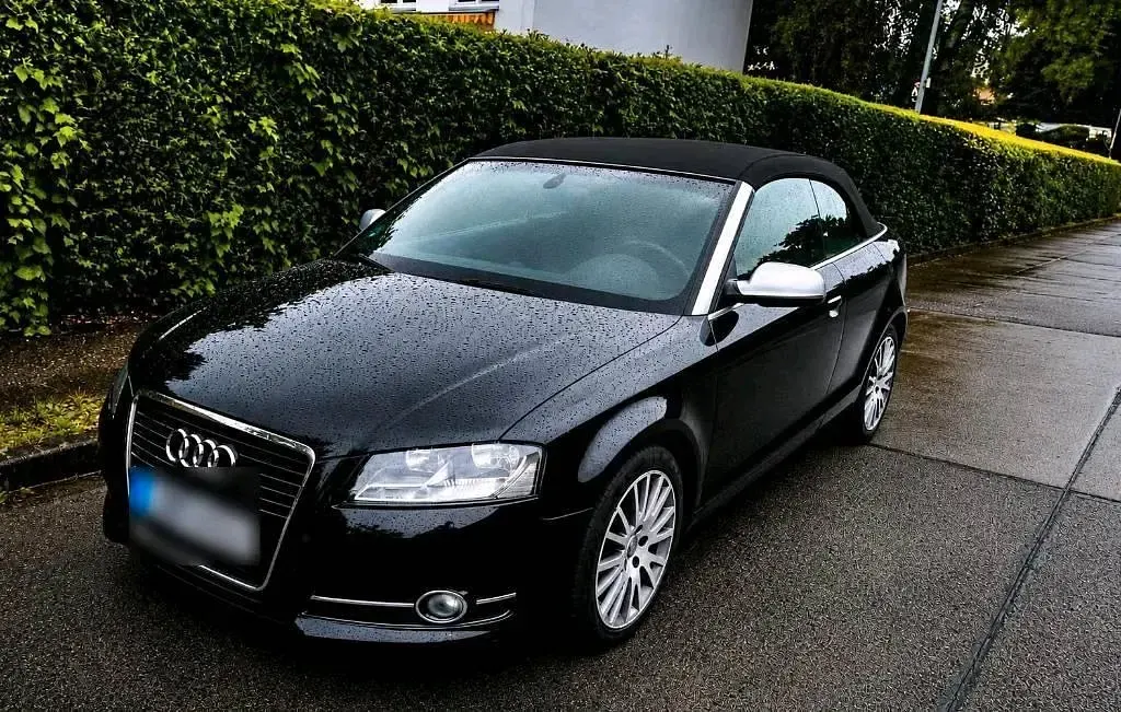 Gebraucht Audi A3 Cabriolet 105 PS (77 kW) 2012 Schwarz Cabrio