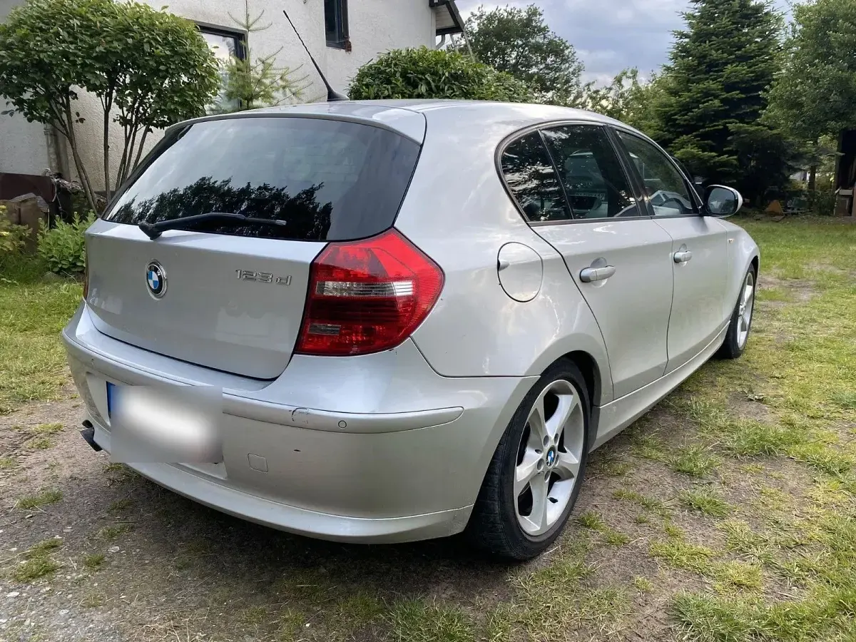 Second-hand BMW 123 204 CP (150 kW) 2009 Argintiu Hatchback