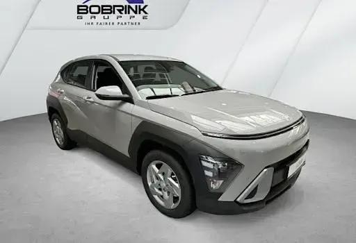 Neu Hyundai Kona Select 150 PS (110 kW) 2026 Grau SUV
