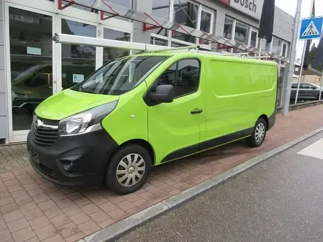 Gebraucht Opel Vivaro 146 PS (107 kW) 2018 Grün Van / Kleinbus