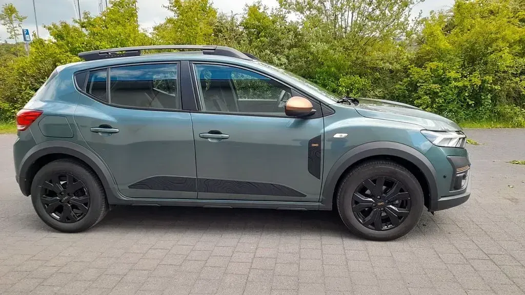 Gebraucht Dacia Sandero Extreme 101 PS (74 kW) 2024 Grün Limousine