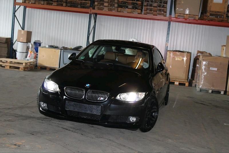 Schwarz Gebraucht 2007 BMW 328 Coupé | 11.200 € - Bild 1/4