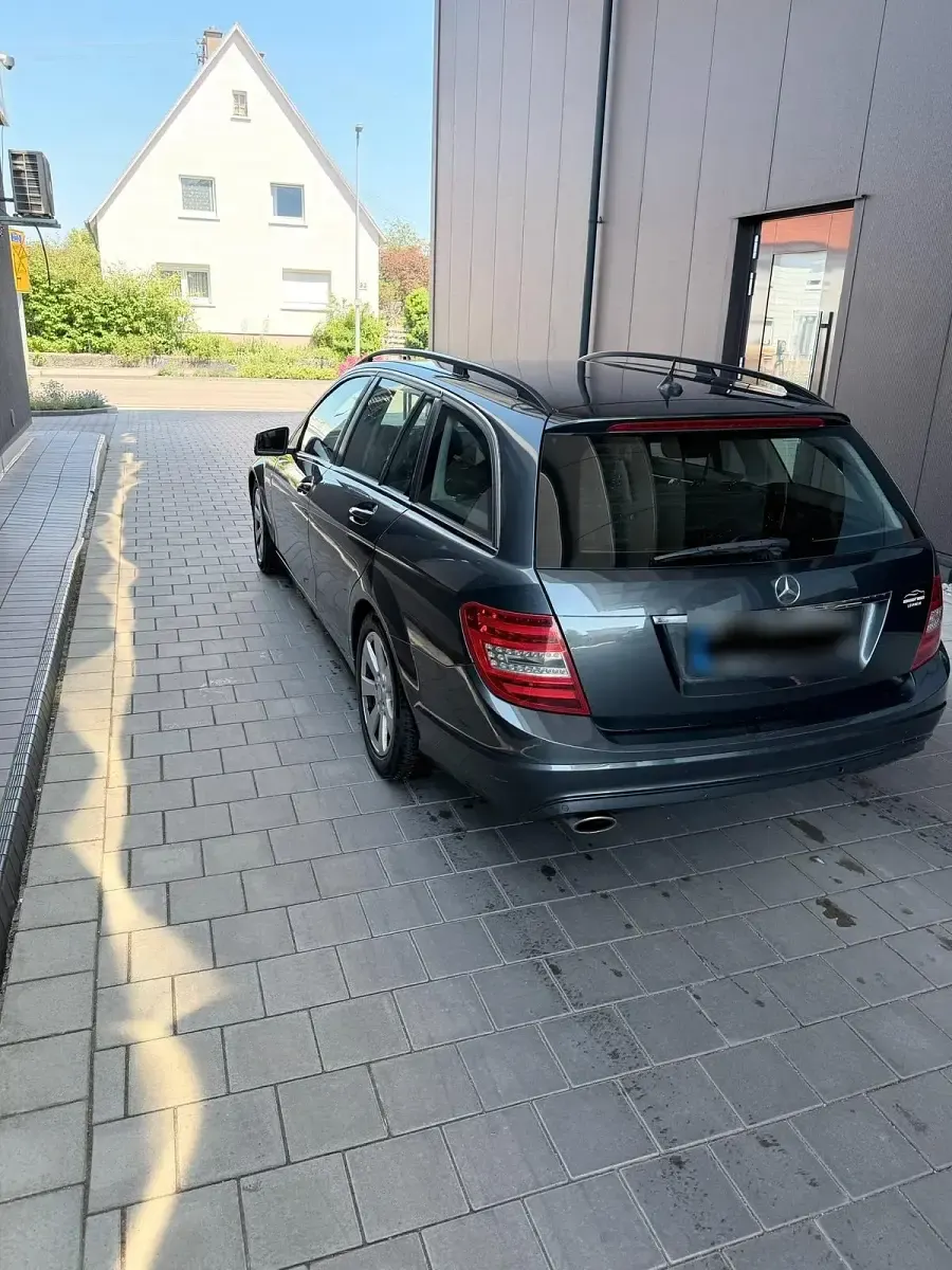 Gebraucht Mercedes C220 170 PS (125 kW) 2012 Grau Kombi