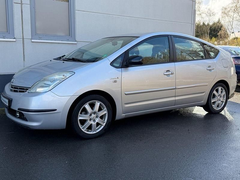 Gebraucht Toyota Prius Sol 77 PS (56 kW) 2007 Silber Kleinwagen