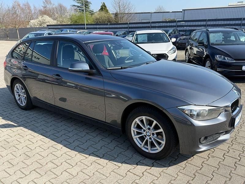 Gebraucht BMW 320 Comfort Edition 184 PS (135 kW) 2015 Grau Kombi