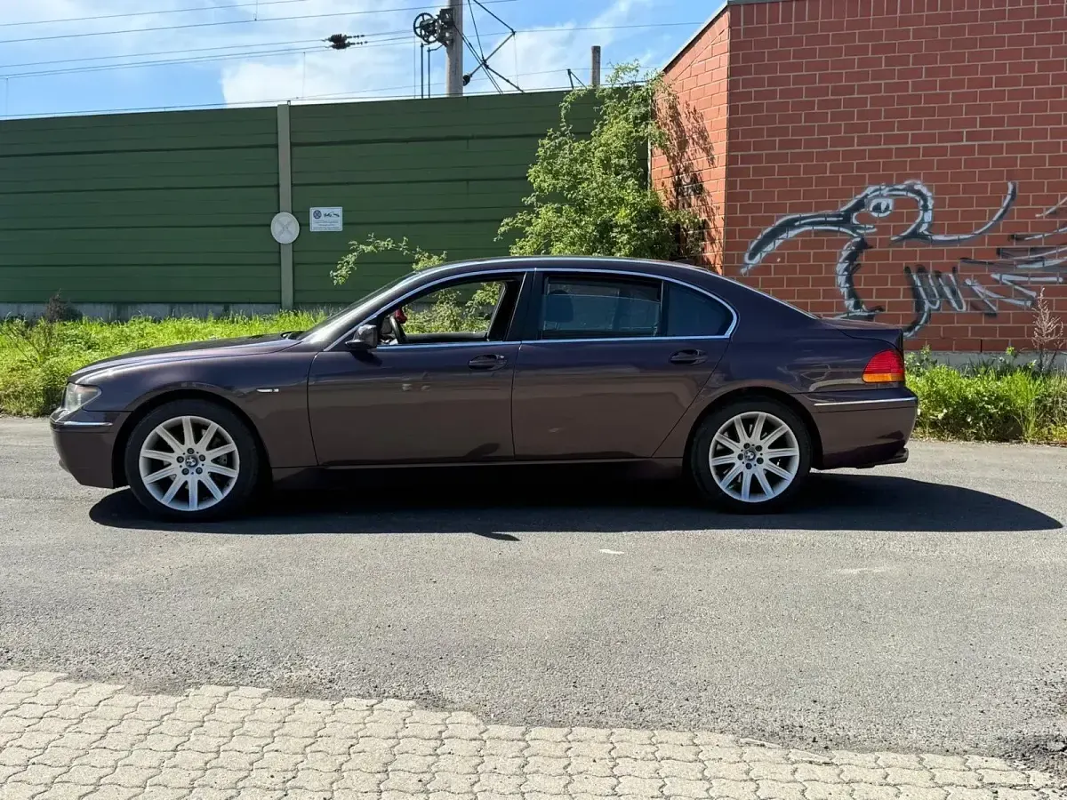 Gebraucht BMW 745L 333 PS (244 kW) 2003 Limousine