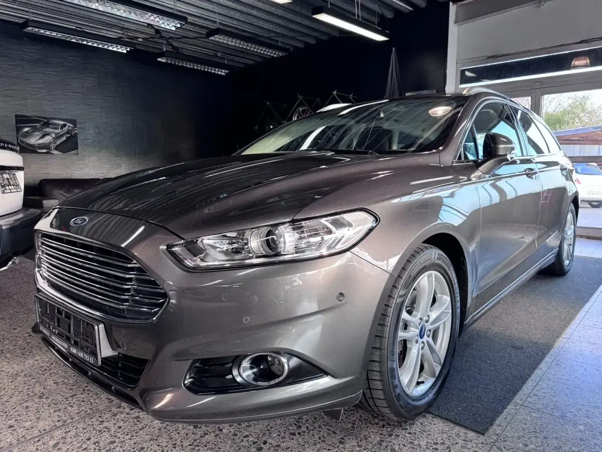Używany Ford Mondeo Titanium 165 KM (121 kW) 2018 Szary Kombi