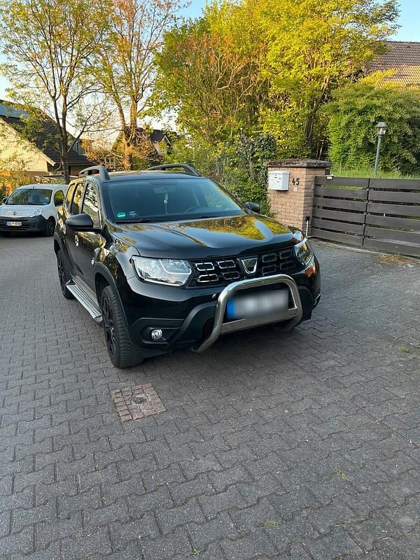 Second-hand Dacia Duster 101 CP (74 kW) 2020 Negru SUV
