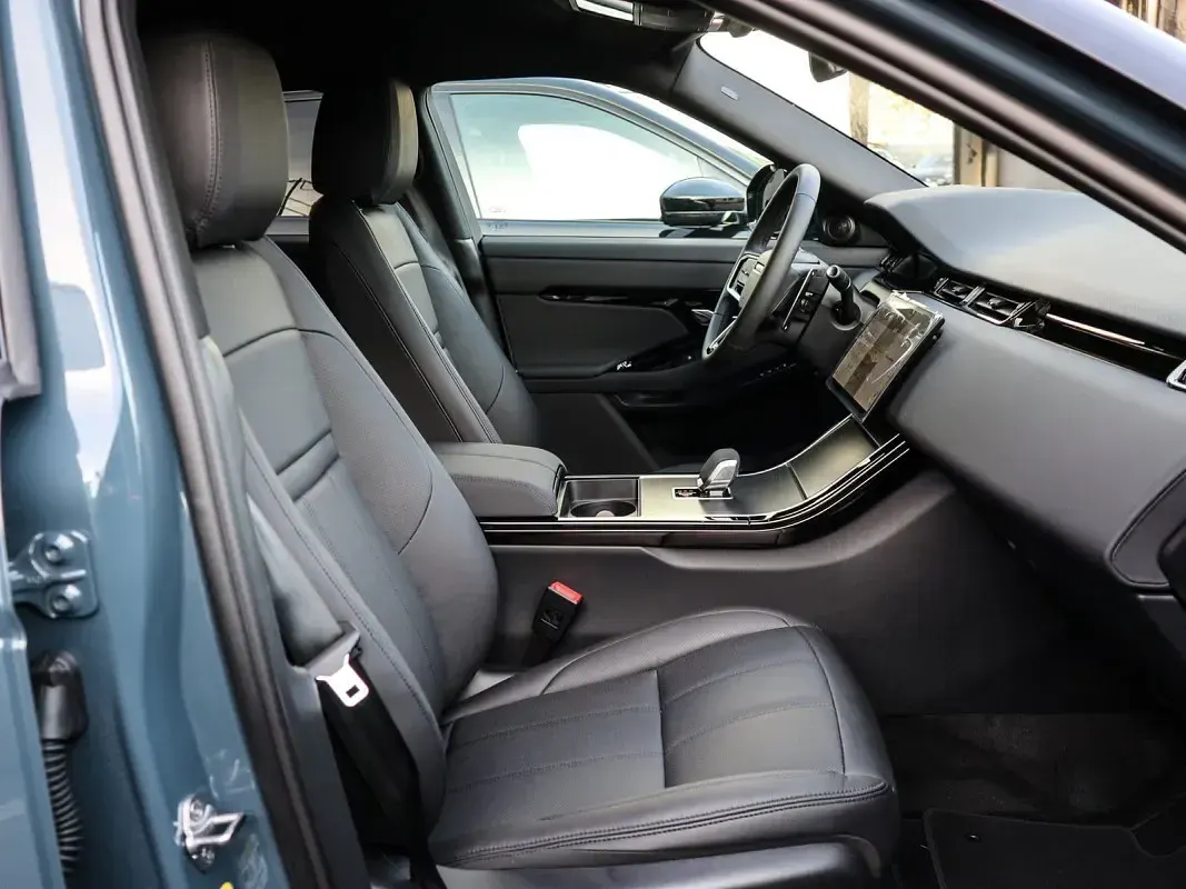 Neu Land Rover Range Rover evoque S 163 PS (119 kW) 2025 Blau SUV