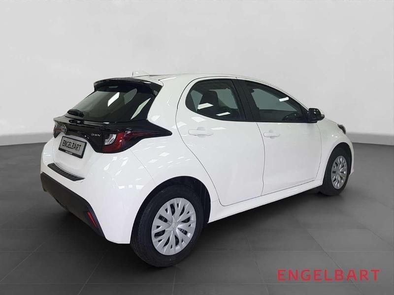 Neu Toyota Yaris Comfort 116 PS (85 kW) 2026 Schneeweiß Kleinwagen
