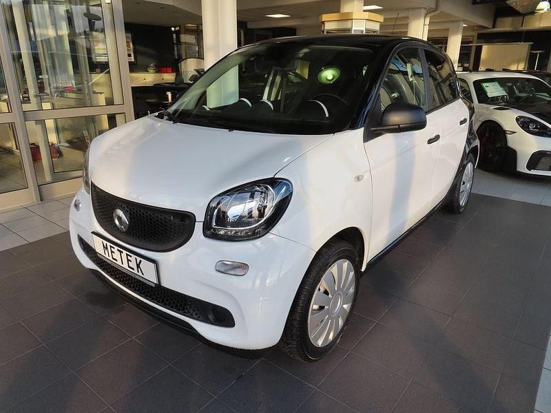 Second-hand Smart ForFour 71 CP (52 kW) 2019 Negru Hatchback
