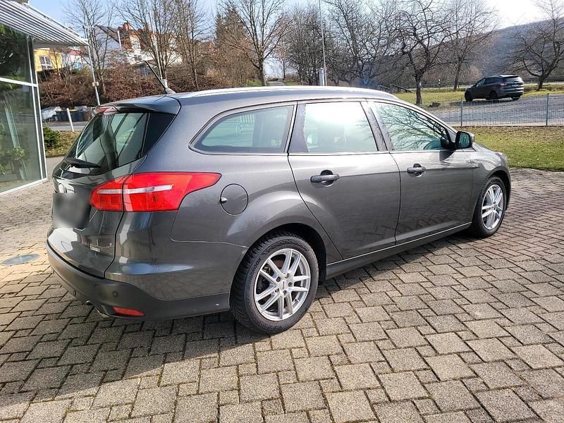 Gebraucht Ford Focus 150 PS (110 kW) 2017 Grau Kombi