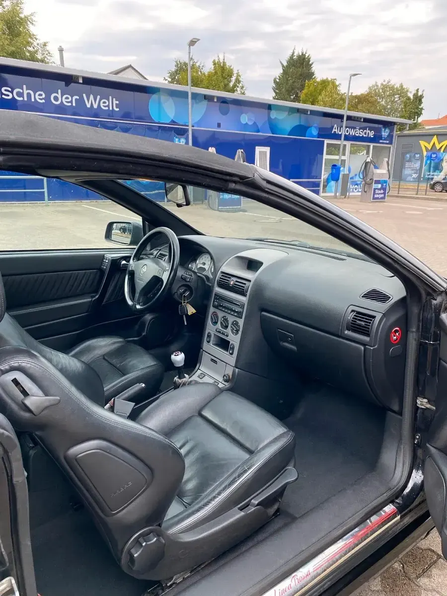 Gebraucht Opel Astra 147 PS (108 kW) 2005 Schwarz Cabrio