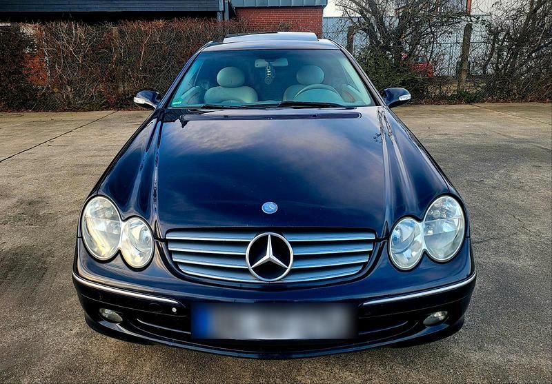 Blau Gebraucht 2003 Mercedes CLK320 Elegance Coupé | 4.000 € (Superpreis) - Bild 1/4
