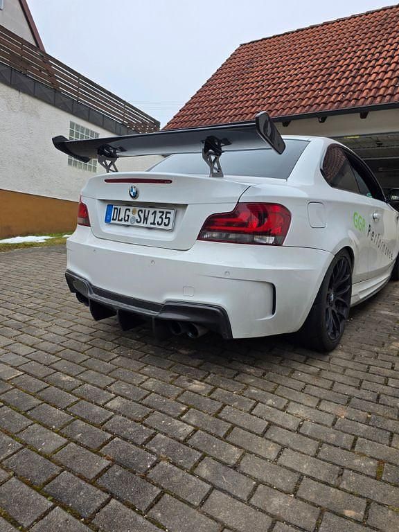 Gebraucht BMW 135 Performance 306 PS (225 kW) 2008 Weiß Kleinwagen