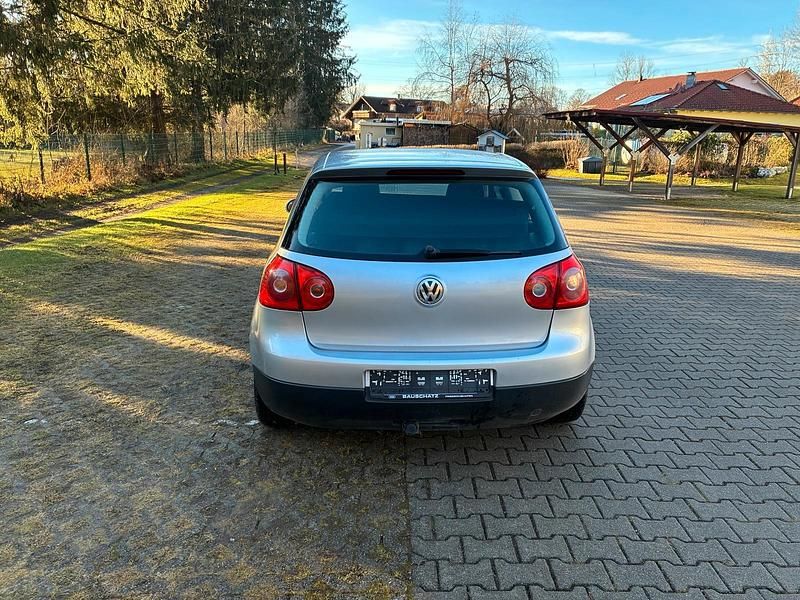 Gebraucht VW Golf V 90 PS (66 kW) 2004 Silber Kleinwagen