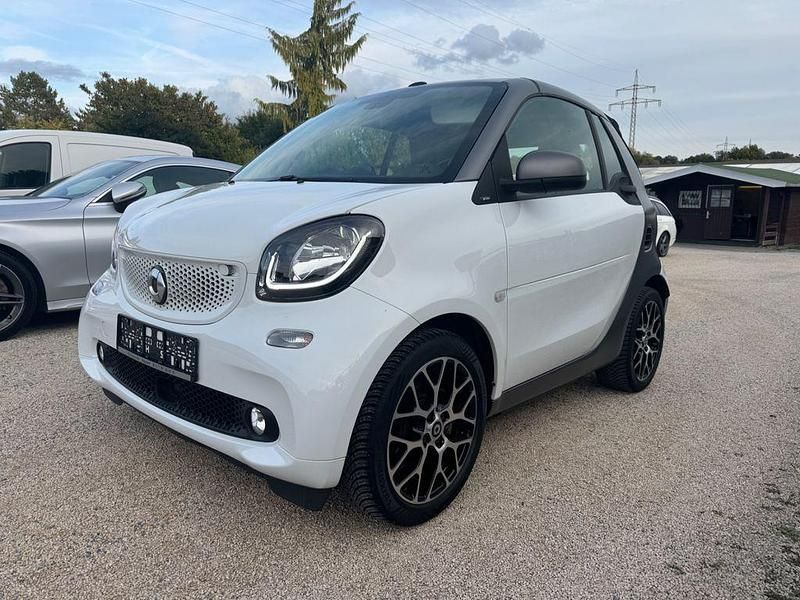 Grau Gebraucht 2018 Smart ForTwo Electric Drive Cabrio | 8.990 € (Fairer Preis) - Bild 1/4