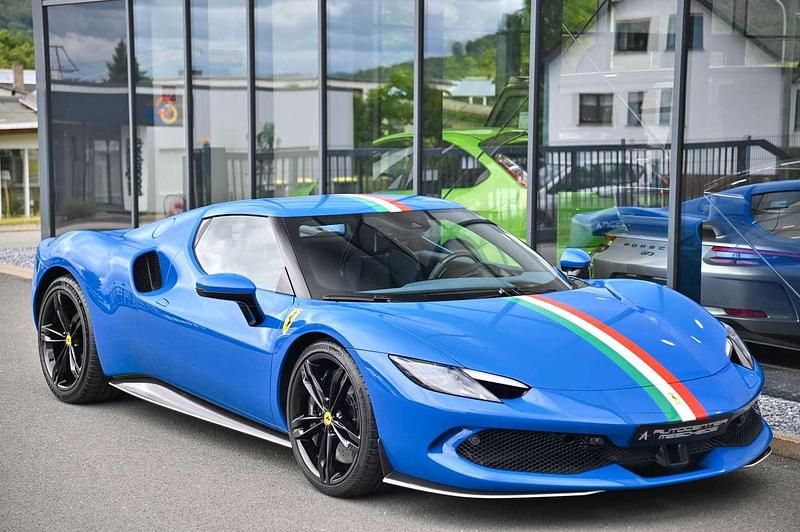 Second-hand Ferrari 296 829 CP (609 kW) 2024 Albastru Coupe