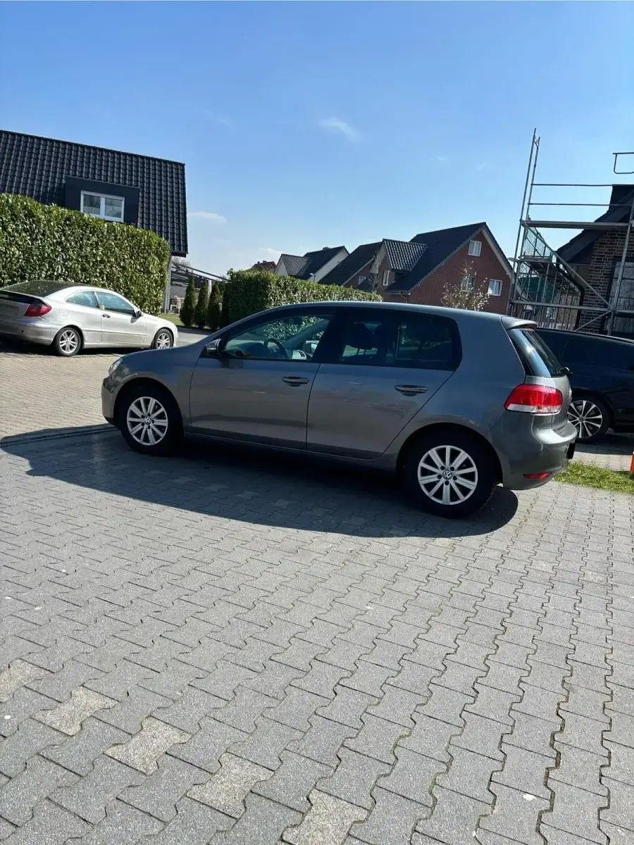 Gebraucht VW Golf VI 80 PS (58 kW) 2009 Grau Kleinwagen