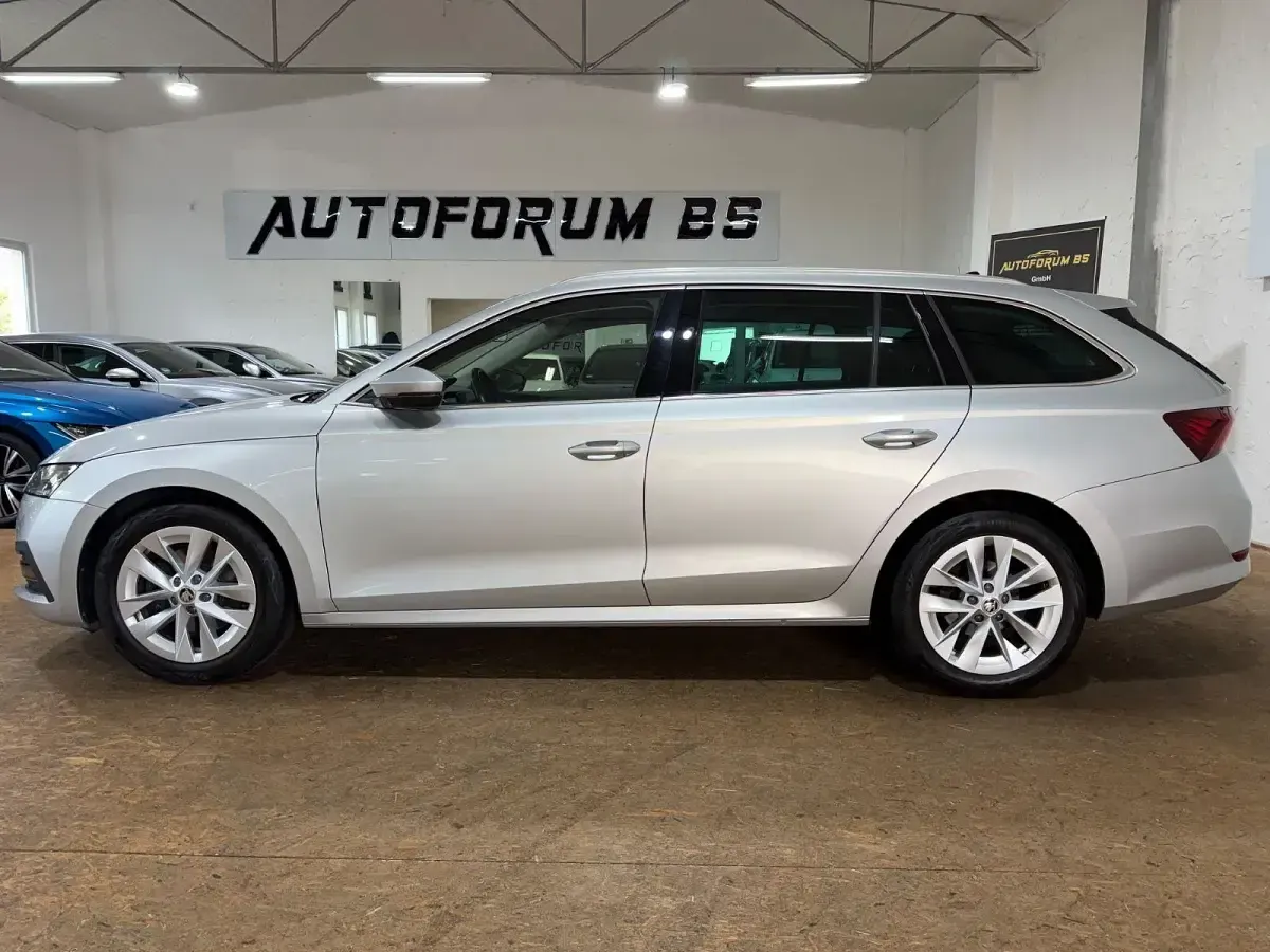 Gebraucht Skoda Octavia Style 150 PS (110 kW) 2022 Silber Kombi