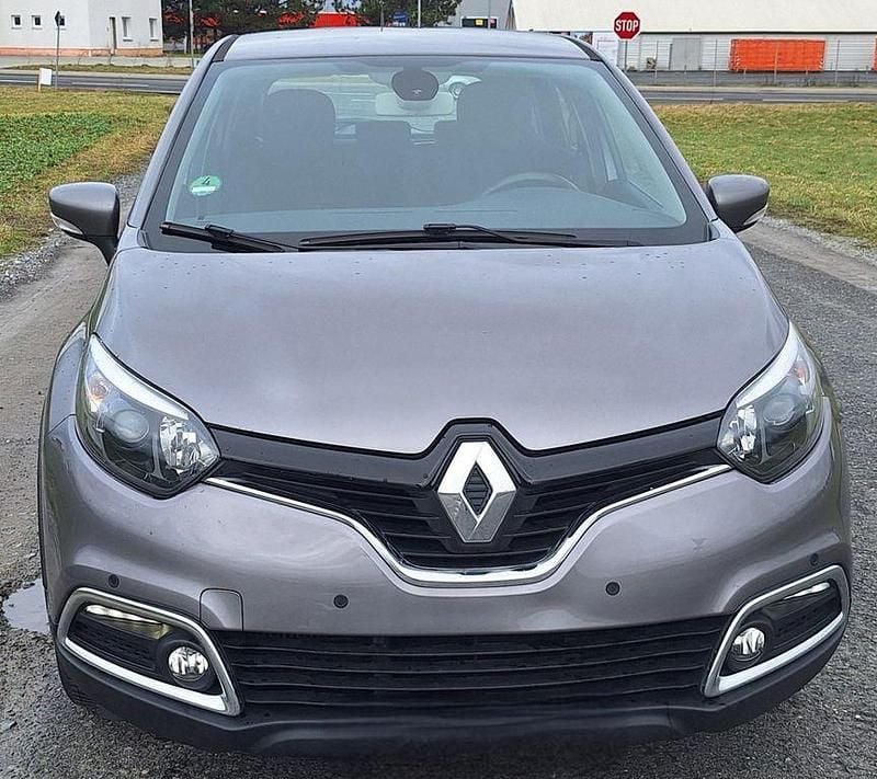 Gebraucht Renault Captur Dynamique 120 PS (88 kW) 2014 Braun SUV