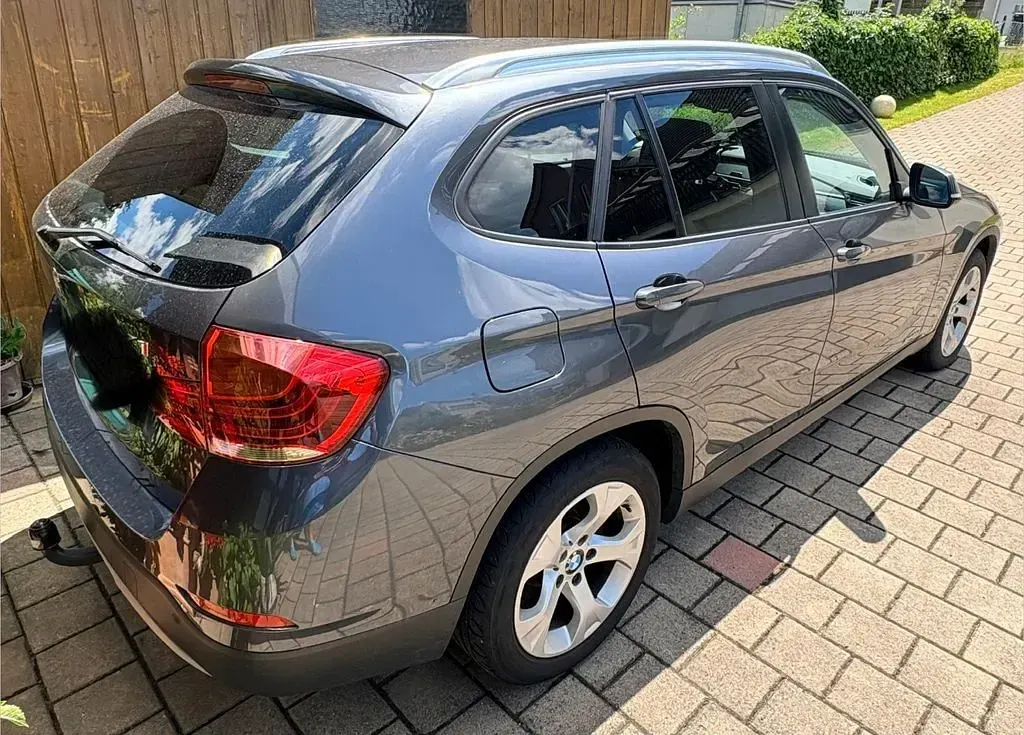 Gebraucht BMW X1 143 PS (105 kW) 2013 Grau SUV