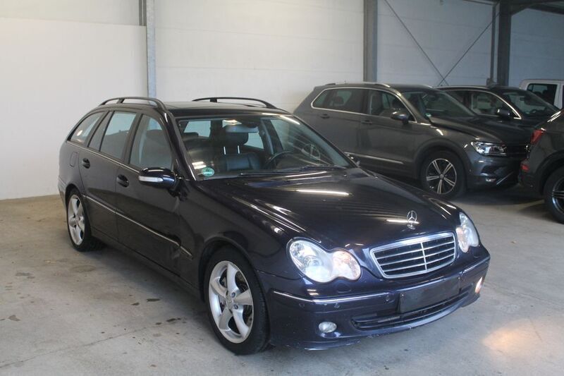 Blau Gebraucht 2006 Mercedes C280 Avantgarde Limousine | 1.490 € (Guter Preis) - Bild 1/4