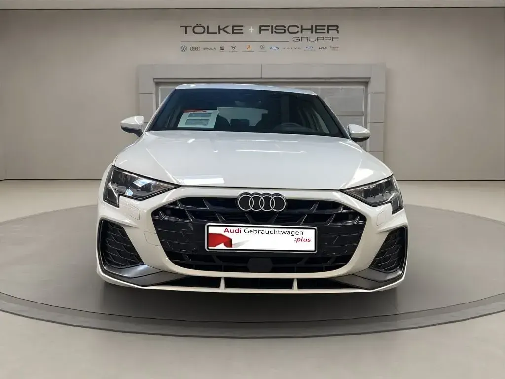Gebraucht Audi A3 S-Line 150 PS (110 kW) 2025 Weiß Limousine